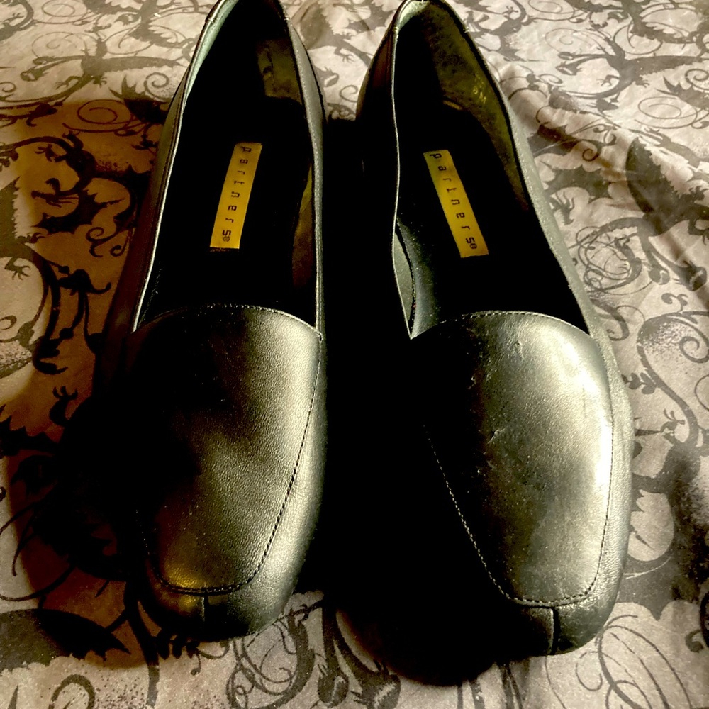 Professional black flats women’s size 9